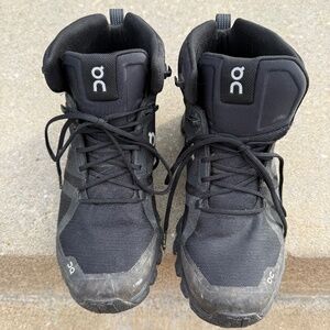 On Cloud Womens Hiking Boots Size 8.5